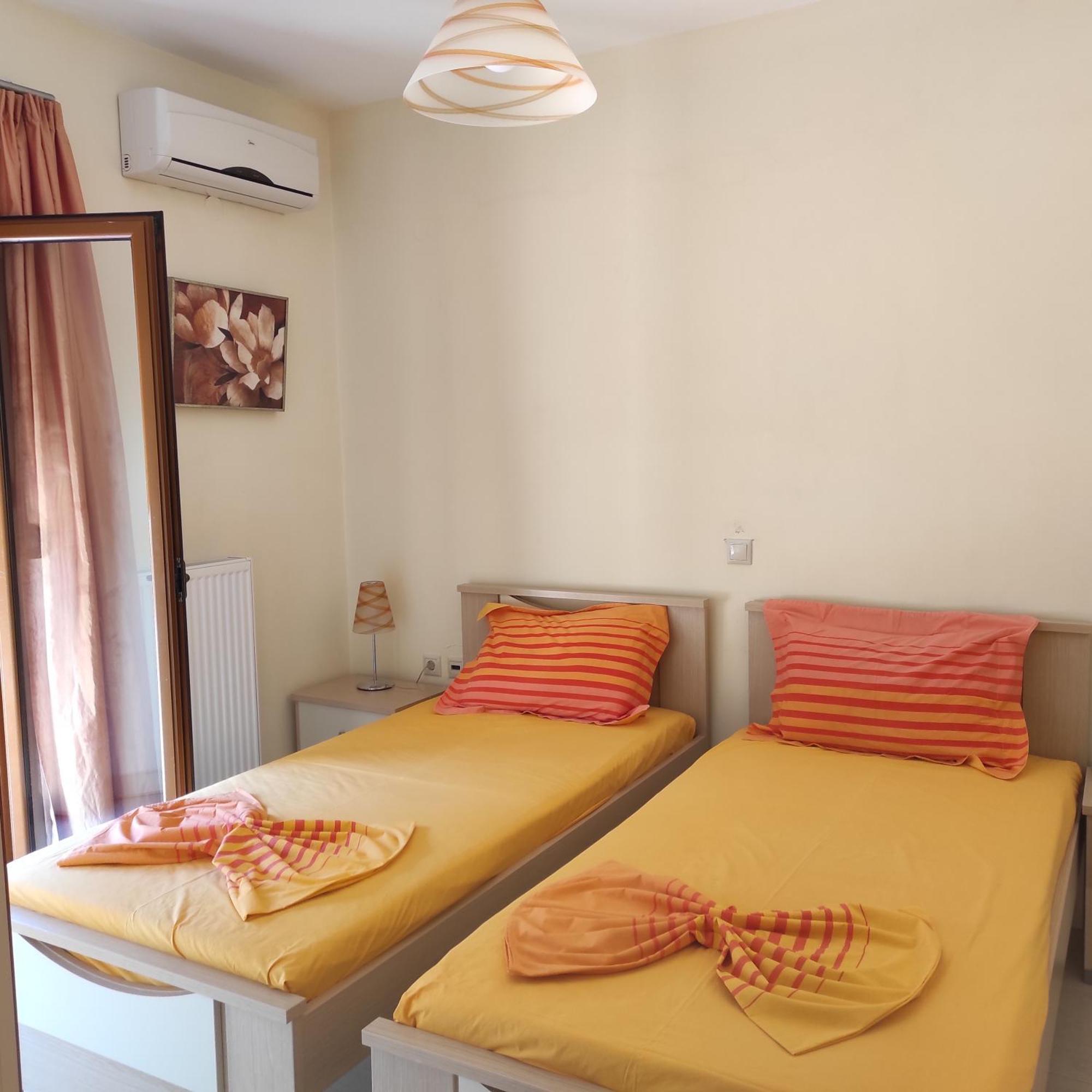 Helidonia Villas Pigí Buitenkant foto